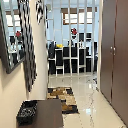 Hotel Flora 4*